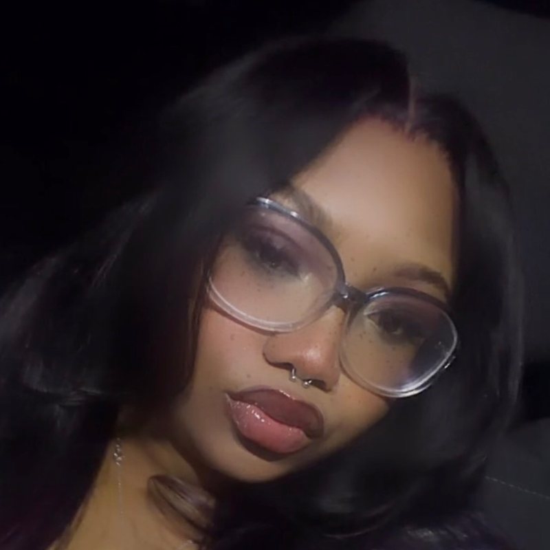 Daja, loc specialist and owner of Crowned Essence